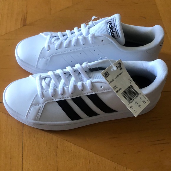 adidas Shoes - Woman's Adidas shoes classic grand court base